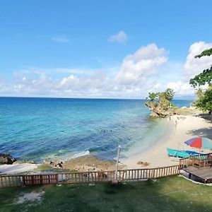 1Peace Beach Resort